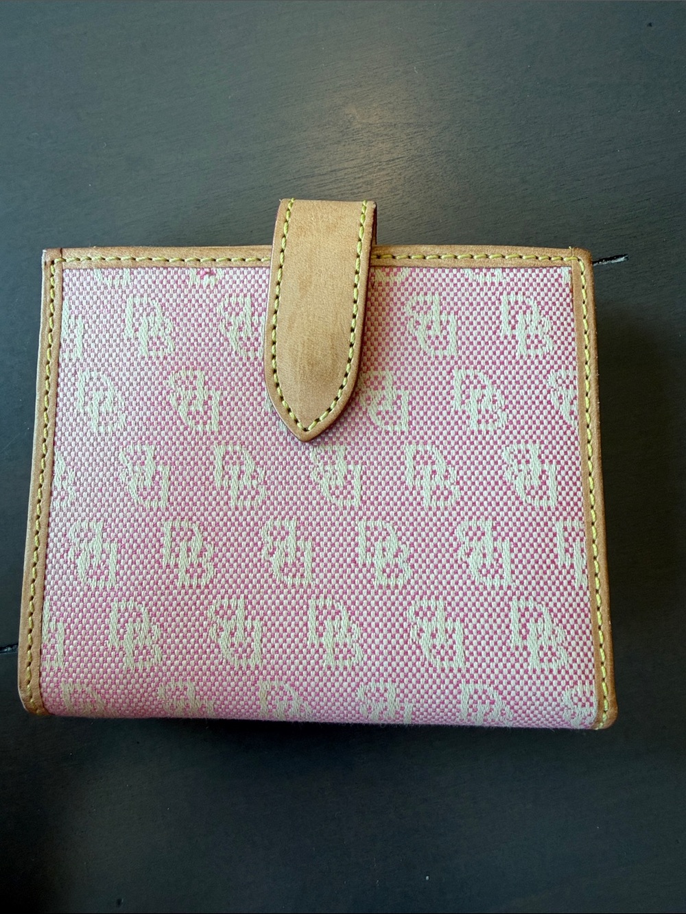 Dooney & Bourke Pink Signature Logo Compact Wallet with Tan Trim - Picture 2 of 7
